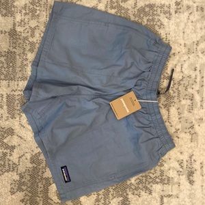 Patagonia Women’s Funhoggers Shorts size small